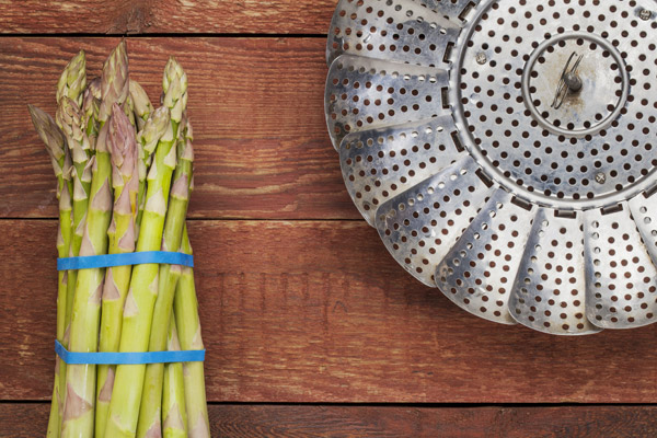 Techniques de cuisson sans gras ajoutÃ© - Ã  la vapeur avec une marguerite